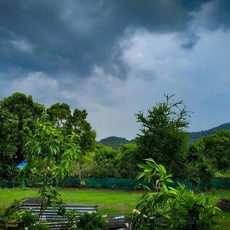 Chaitanya Farms Karjat Eksteriør bilde