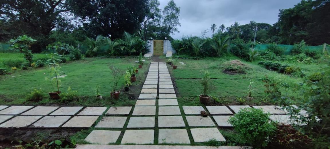 Chaitanya Farms Karjat Eksteriør bilde