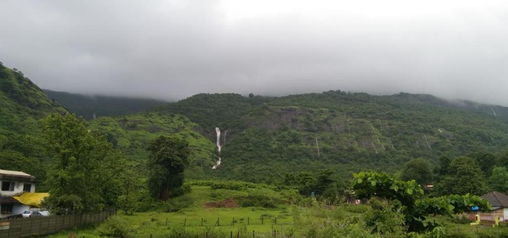 Chaitanya Farms Karjat Eksteriør bilde