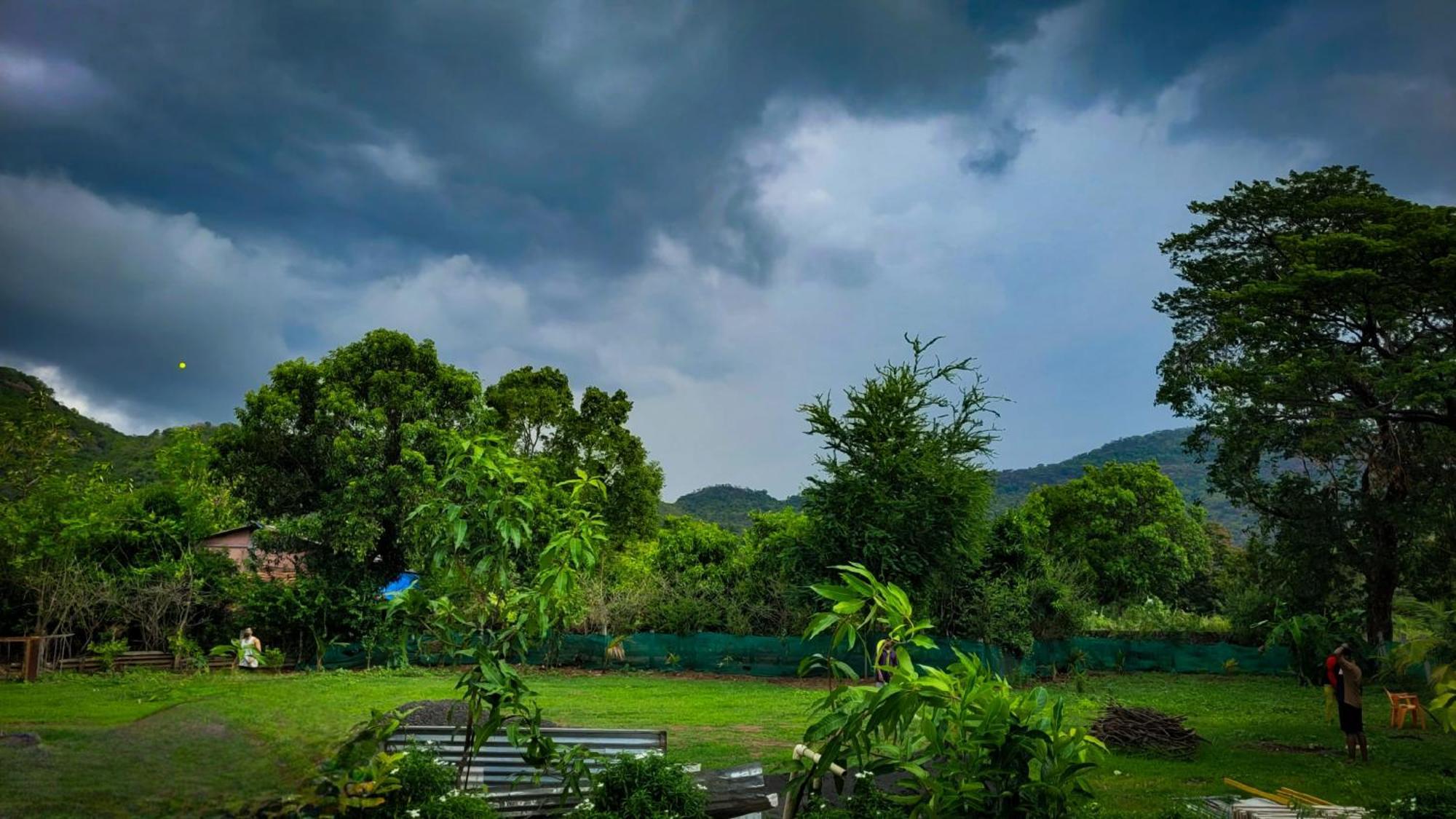 Chaitanya Farms Karjat Eksteriør bilde
